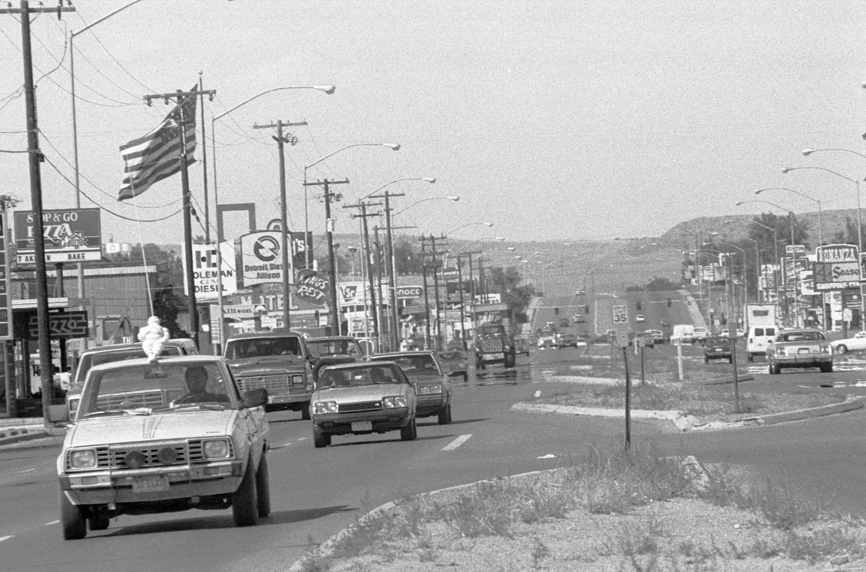 Main Street, 1986